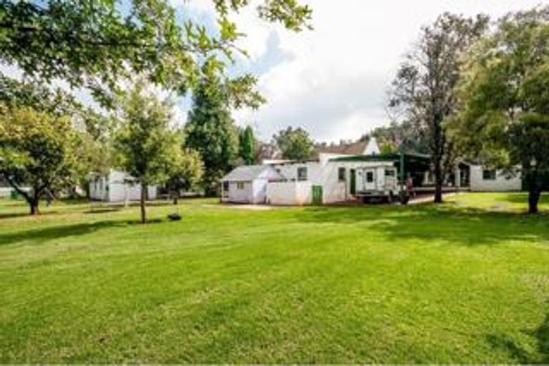 4 Bedroom Property for Sale in Walker Fruit Farms Gauteng