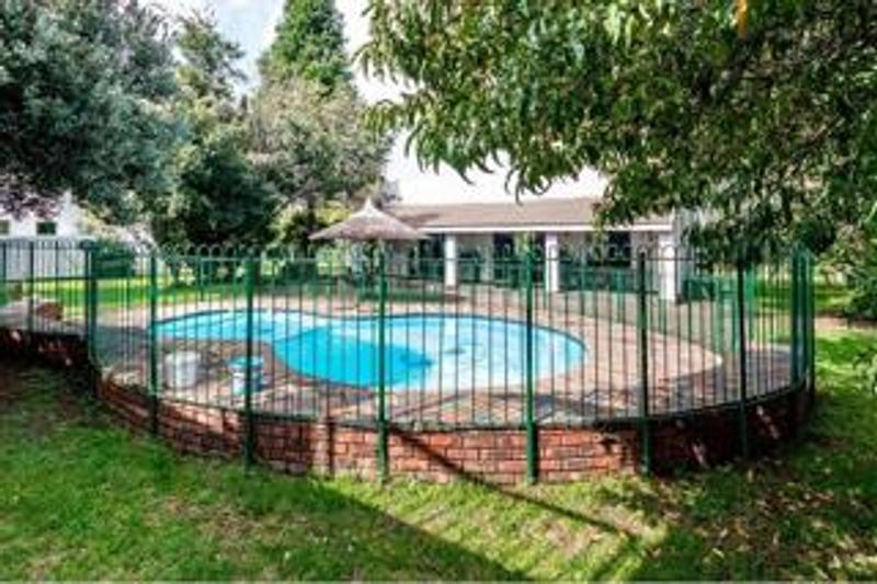 4 Bedroom Property for Sale in Walker Fruit Farms Gauteng