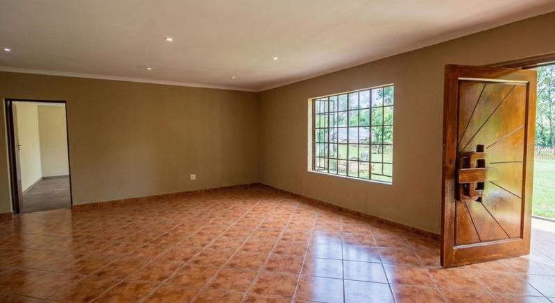 6 Bedroom Property for Sale in Kameeldrift West Gauteng