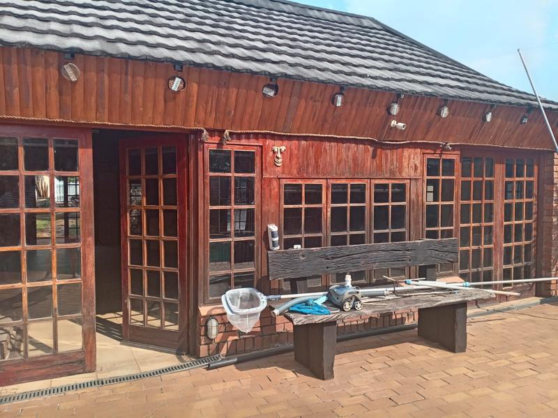 4 Bedroom Property for Sale in Pretoria Gardens Gauteng