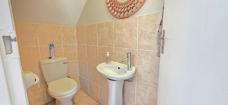 3 Bedroom Property for Sale in Wilgeheuwel Gauteng