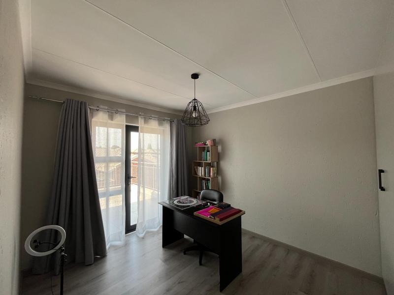 3 Bedroom Property for Sale in Fairlead Gauteng