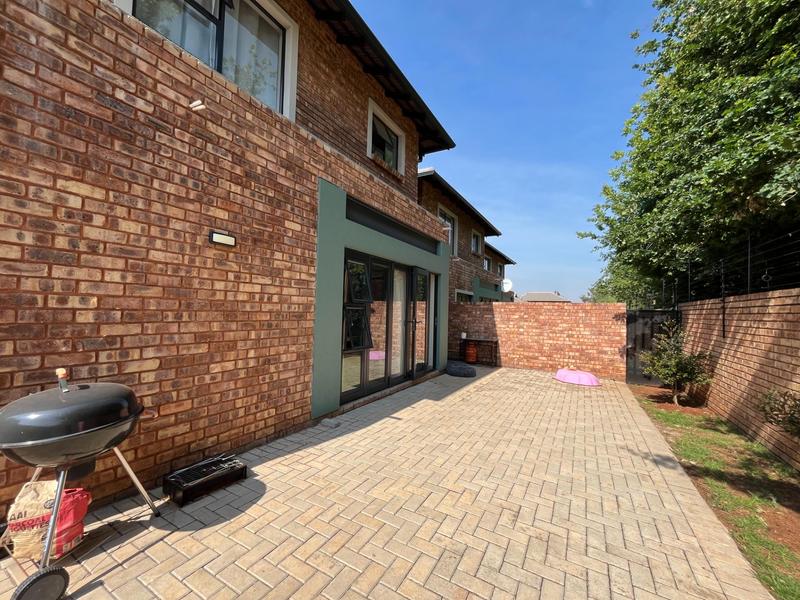 3 Bedroom Property for Sale in Fairlead Gauteng