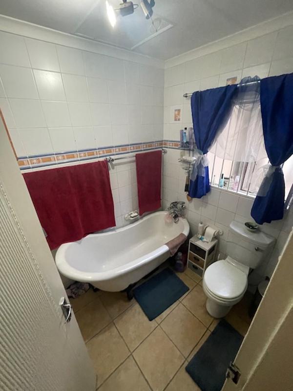 To Let 3 Bedroom Property for Rent in Bonaero Park Gauteng