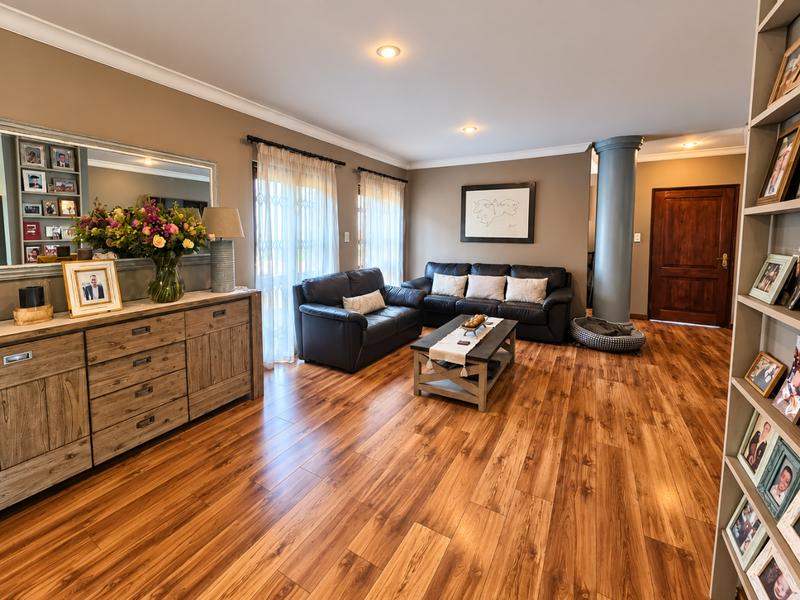 3 Bedroom Property for Sale in Faerie Glen Gauteng