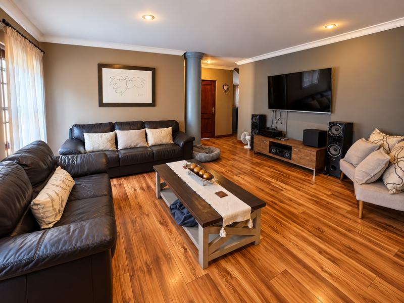 3 Bedroom Property for Sale in Faerie Glen Gauteng