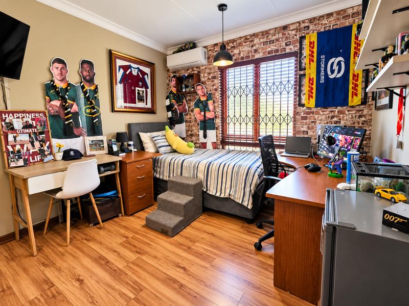 3 Bedroom Property for Sale in Faerie Glen Gauteng