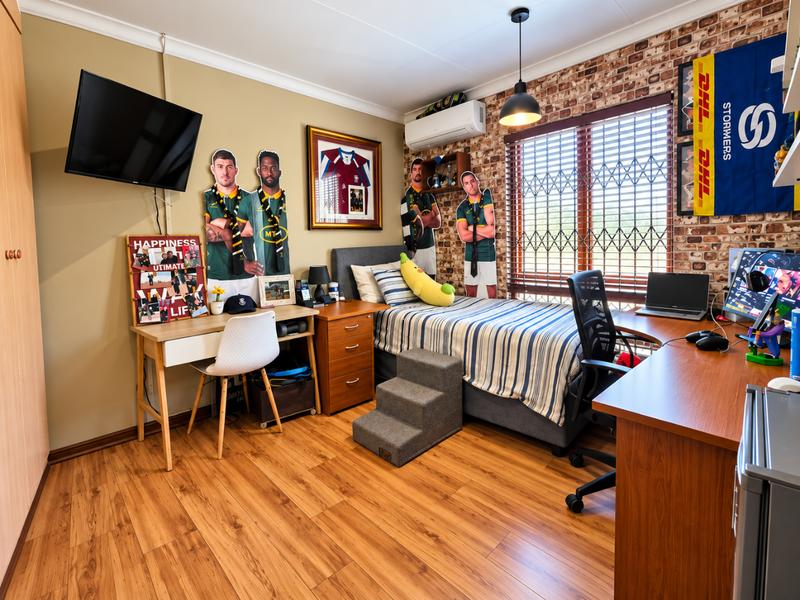 3 Bedroom Property for Sale in Faerie Glen Gauteng
