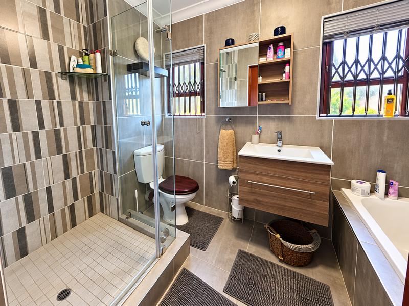 3 Bedroom Property for Sale in Faerie Glen Gauteng