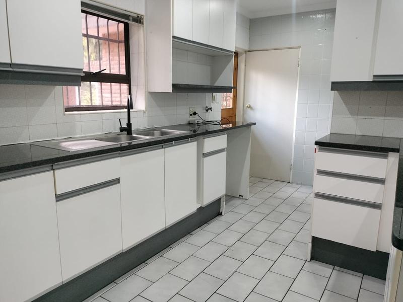 To Let 3 Bedroom Property for Rent in Waterkloof Ridge Gauteng