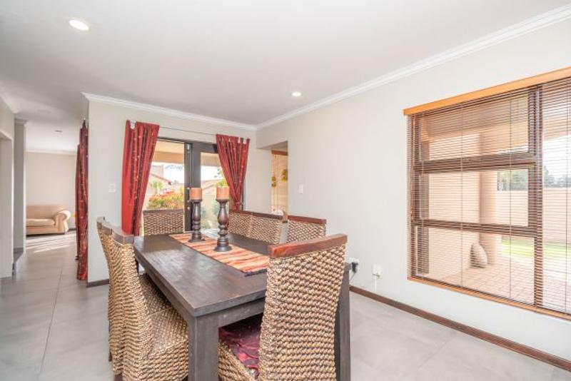To Let 3 Bedroom Property for Rent in Sunninghill Gauteng