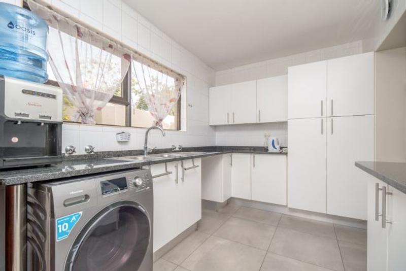 To Let 3 Bedroom Property for Rent in Sunninghill Gauteng