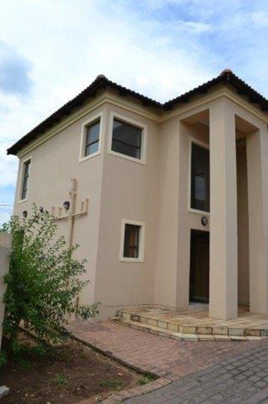 3 Bedroom Property for Sale in Sonneveld Gauteng