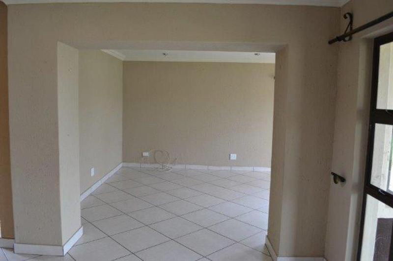 3 Bedroom Property for Sale in Sonneveld Gauteng