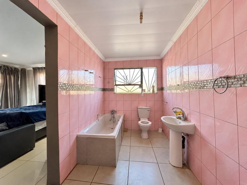 4 Bedroom Property for Sale in Soshanguve Gauteng