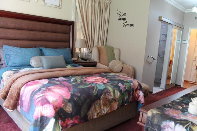 3 Bedroom Property for Sale in Edenvale Central Gauteng