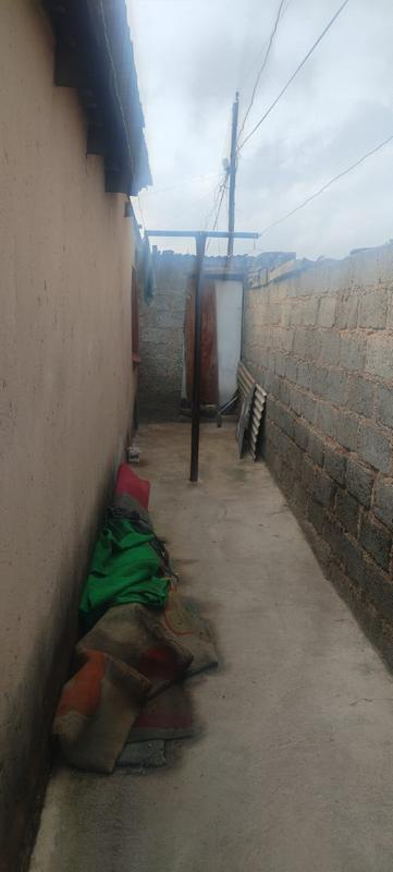 7 Bedroom Property for Sale in Tembisa Gauteng