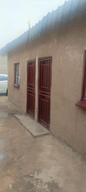 7 Bedroom Property for Sale in Tembisa Gauteng