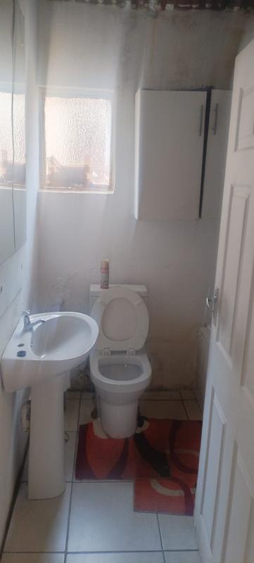 7 Bedroom Property for Sale in Tembisa Gauteng