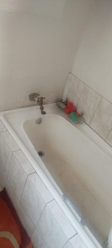 7 Bedroom Property for Sale in Tembisa Gauteng