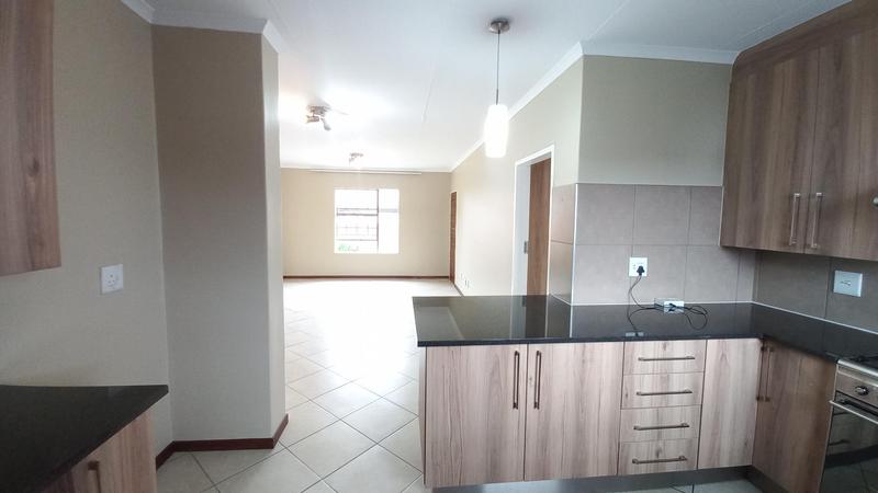 To Let 3 Bedroom Property for Rent in Monavoni Gauteng