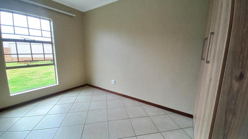 To Let 3 Bedroom Property for Rent in Monavoni Gauteng