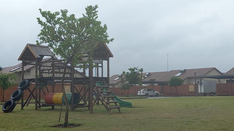 To Let 3 Bedroom Property for Rent in Monavoni Gauteng