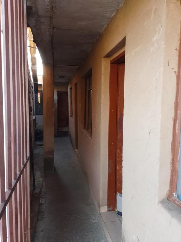 8 Bedroom Property for Sale in Lifateng Gauteng
