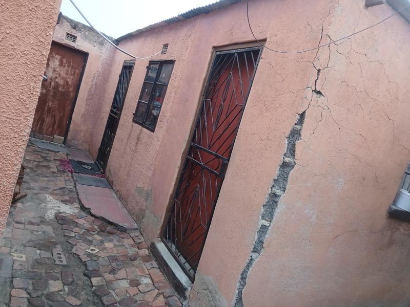 7 Bedroom Property for Sale in Phomolong Gauteng