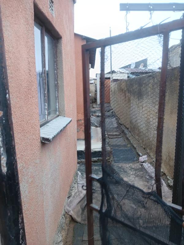 7 Bedroom Property for Sale in Phomolong Gauteng