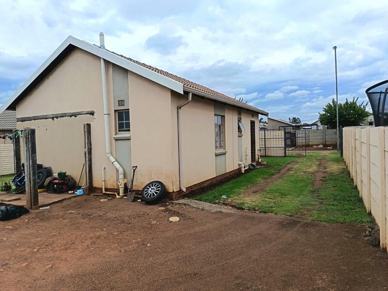 3 Bedroom Property for Sale in Sky City Gauteng