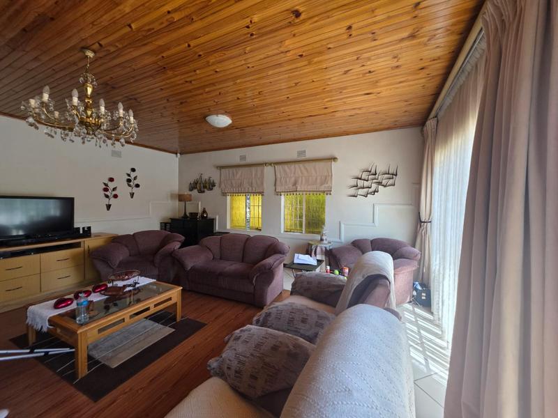 3 Bedroom Property for Sale in Helikonpark Gauteng