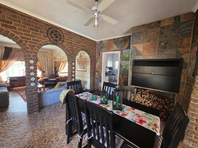 3 Bedroom Property for Sale in Helikonpark Gauteng