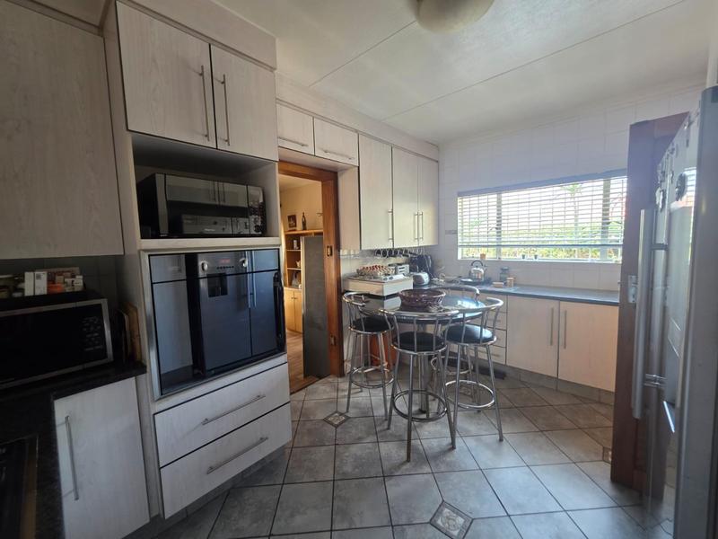 3 Bedroom Property for Sale in Helikonpark Gauteng