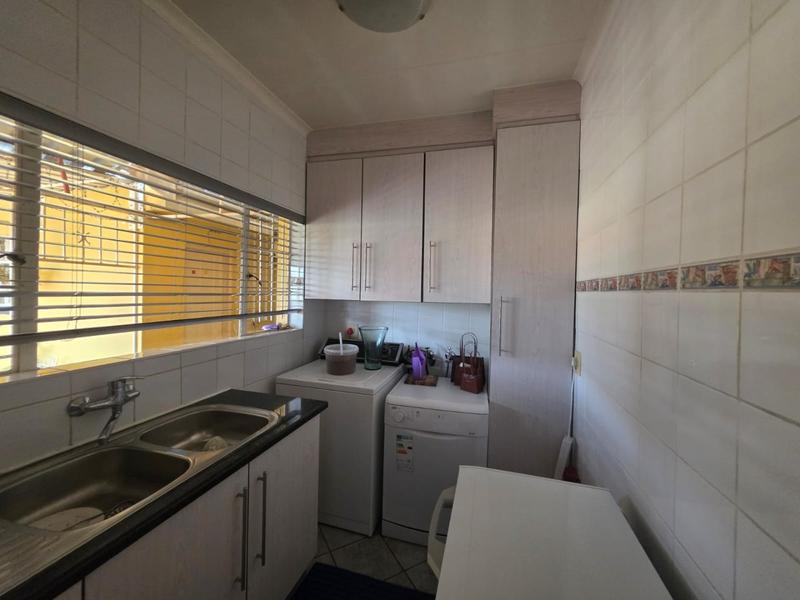 3 Bedroom Property for Sale in Helikonpark Gauteng