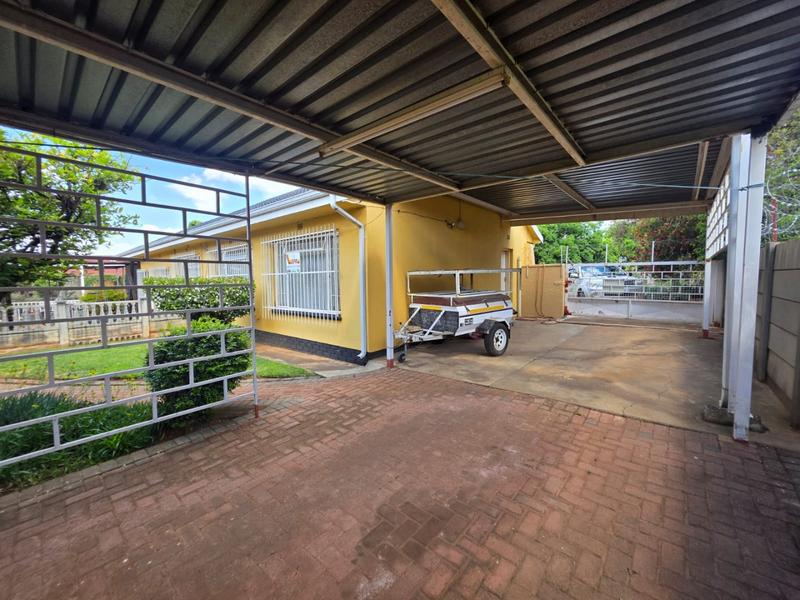 3 Bedroom Property for Sale in Helikonpark Gauteng