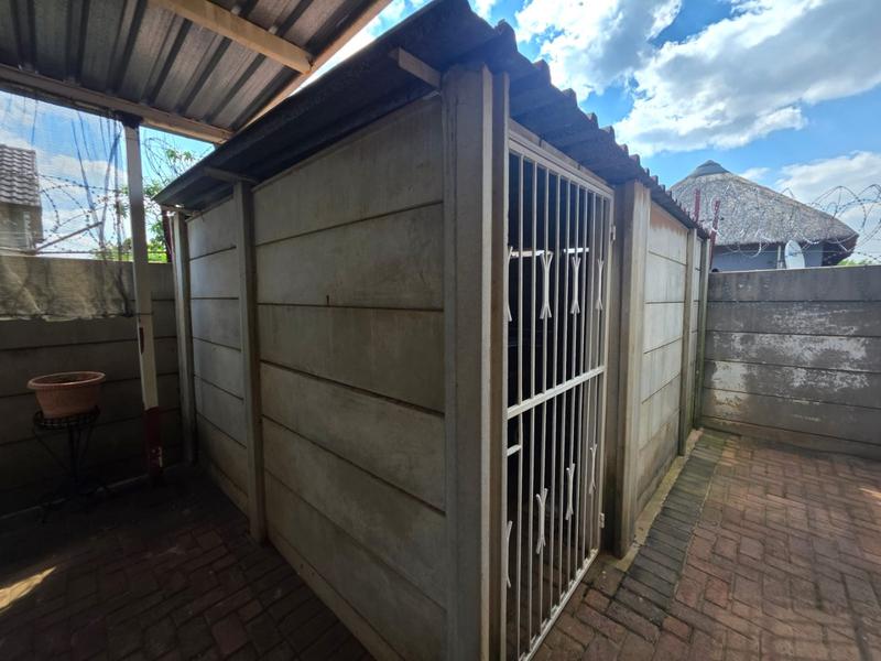 3 Bedroom Property for Sale in Helikonpark Gauteng