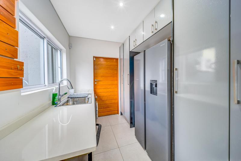 To Let 3 Bedroom Property for Rent in Wendywood Gauteng