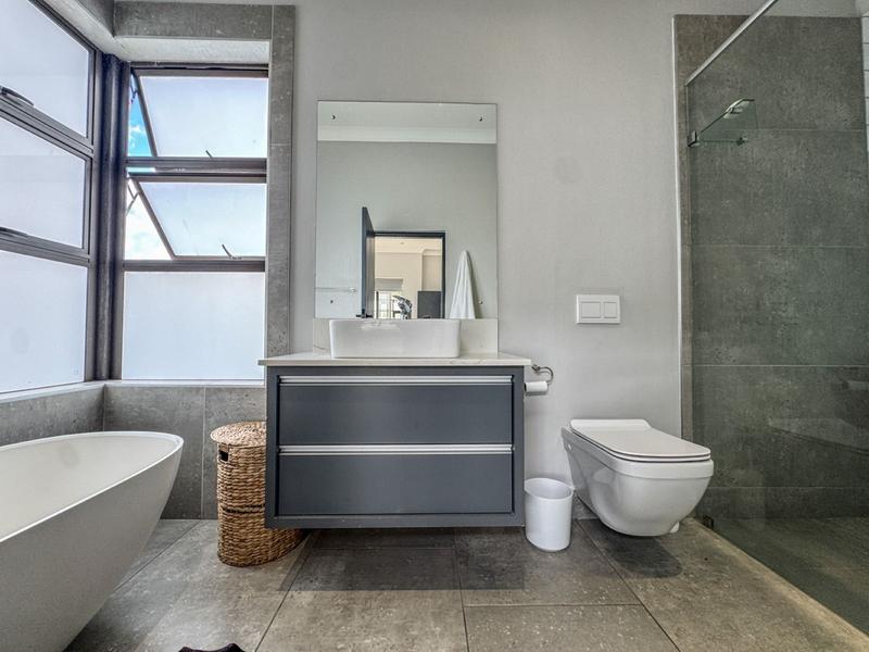 3 Bedroom Property for Sale in Midstream Ridge Gauteng