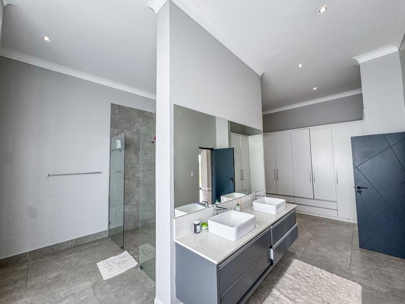 3 Bedroom Property for Sale in Midstream Ridge Gauteng