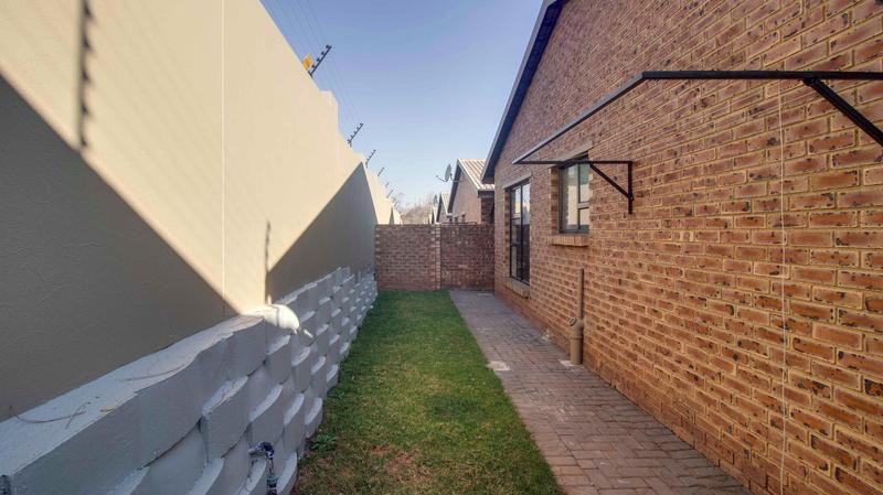 2 Bedroom Property for Sale in Krugersdorp North Gauteng