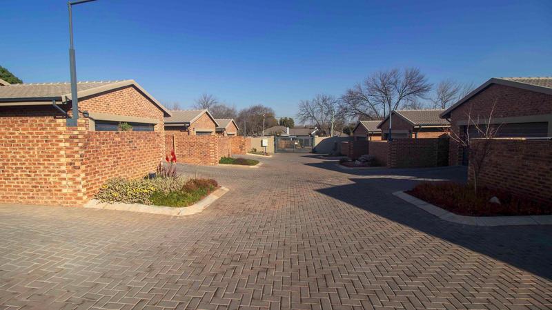 2 Bedroom Property for Sale in Krugersdorp North Gauteng