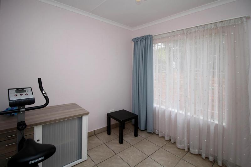 3 Bedroom Property for Sale in Willowbrook Gauteng