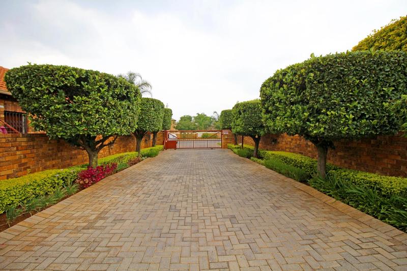 3 Bedroom Property for Sale in Willowbrook Gauteng