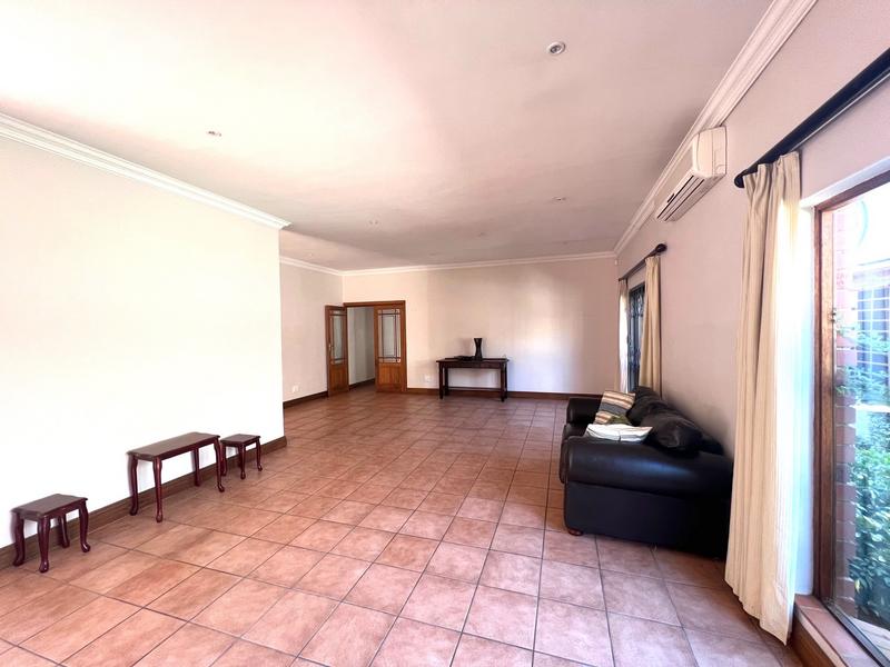 To Let 5 Bedroom Property for Rent in Bryanston Gauteng
