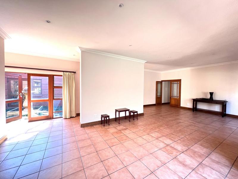 To Let 5 Bedroom Property for Rent in Bryanston Gauteng