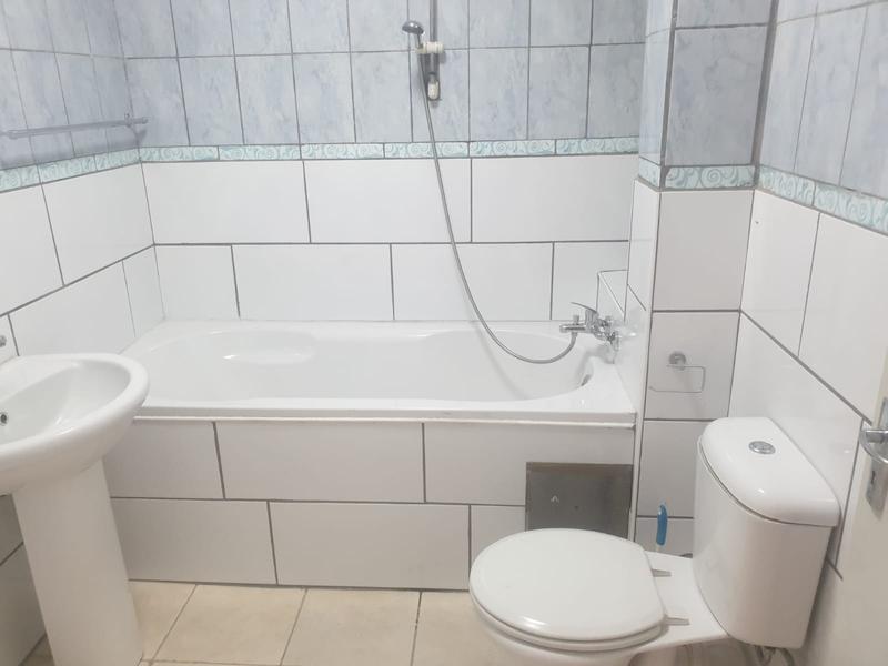 To Let 2 Bedroom Property for Rent in Ferndale Gauteng