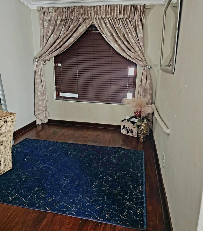 To Let 4 Bedroom Property for Rent in Glen Marais Gauteng