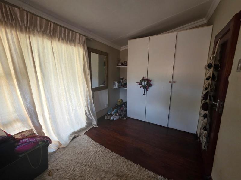 To Let 4 Bedroom Property for Rent in Glen Marais Gauteng