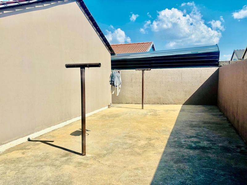 3 Bedroom Property for Sale in Fleurhof Gauteng